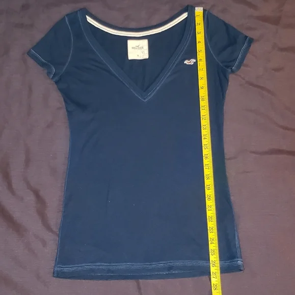 🏷 Hollister Short Sleeve Tee - Picture 5 of 7